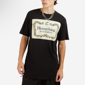 American Classics Graphic Tee - Hennything Is Possible Sz M